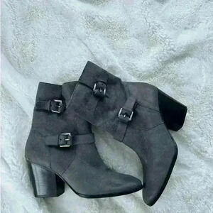 Michael Kors Grey Buckle Women’s Sz 9 Leather Boots‎